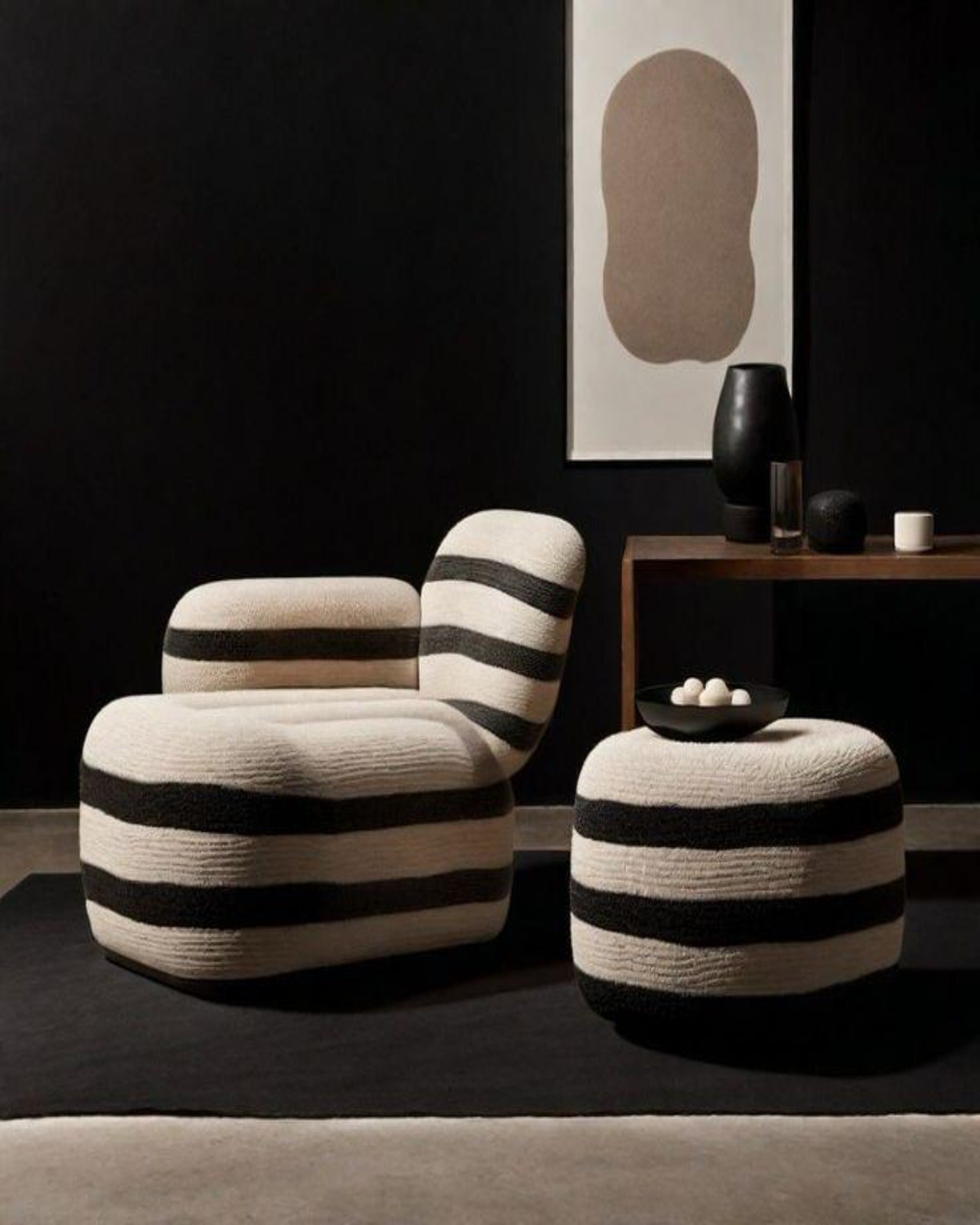 Customizable Black & White Sofa Chair