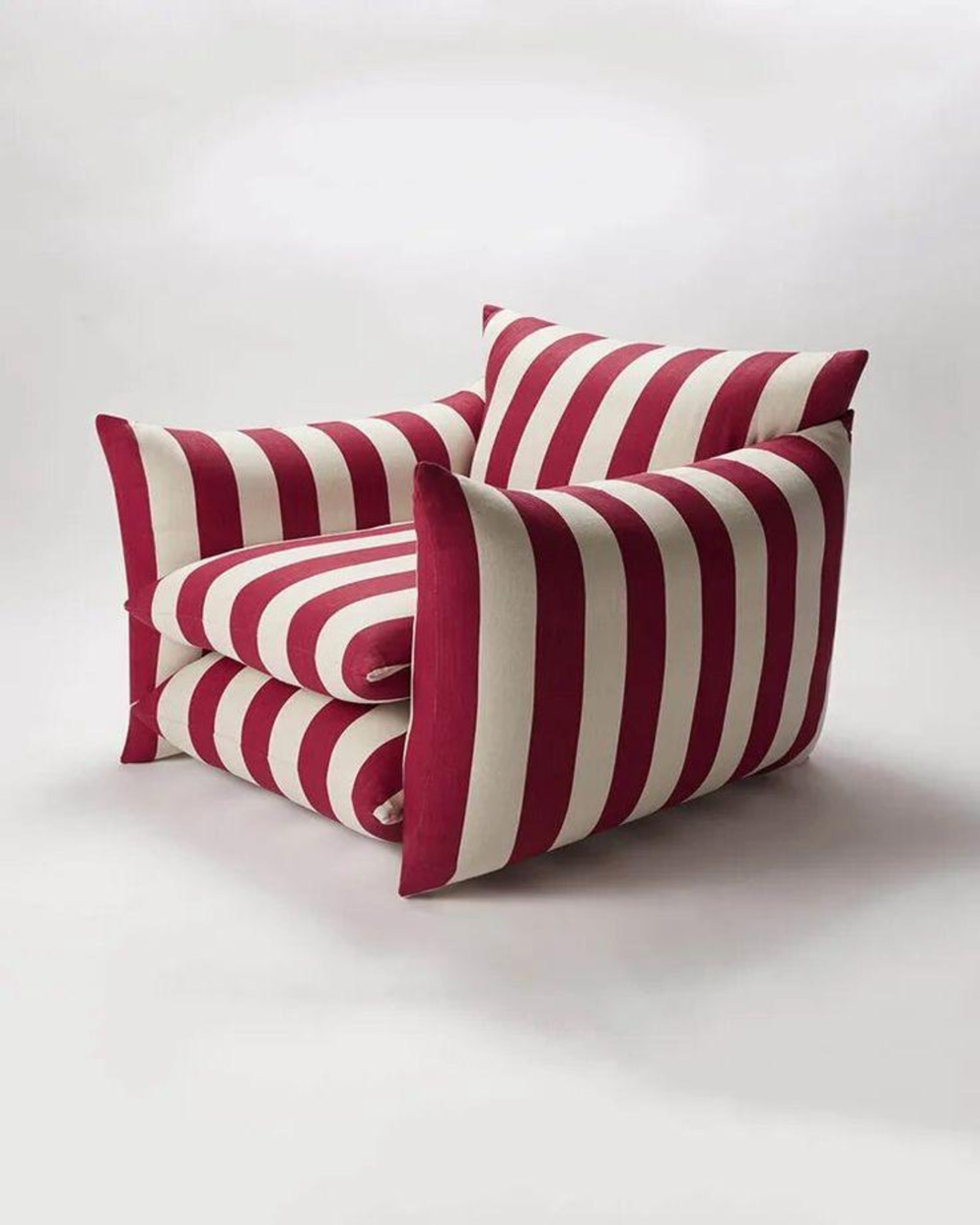 Red & White Stylish Sofa Chair