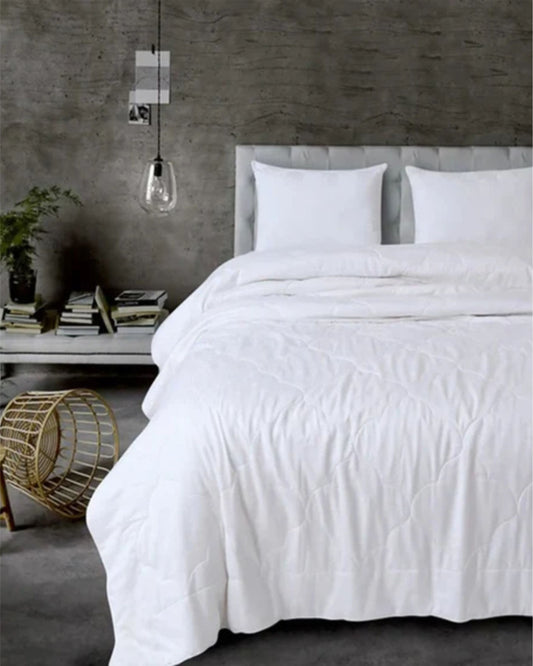 Wyatt White Luxury Bedsheet Set